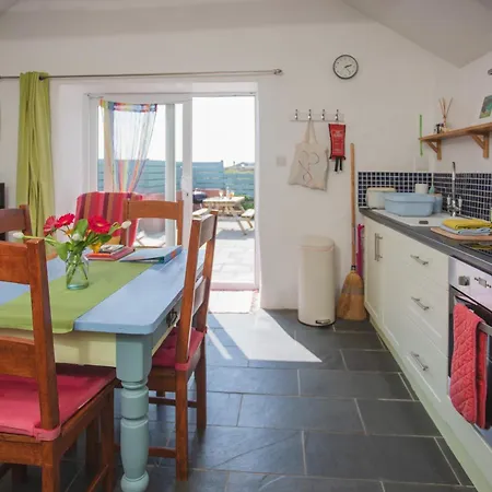 Characterful Near Stunning Coast Holiday home