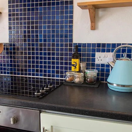 Characterful Near Stunning Coast Holiday home *