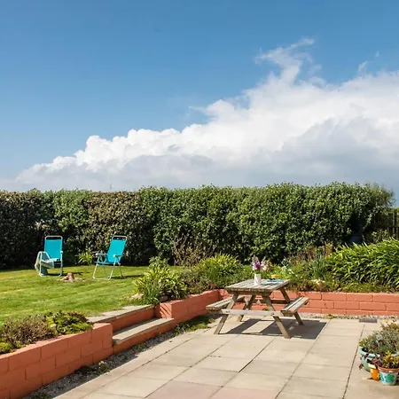 Characterful Near Stunning Coast Penzance
